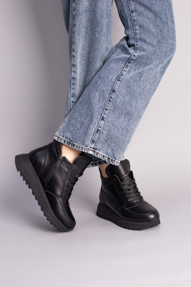 Жіночі зимові кросівки ShoesBand Повністю чорні натуральні шкіряні флотар на хутрі 36 (23,5 см) (S94171-2з)