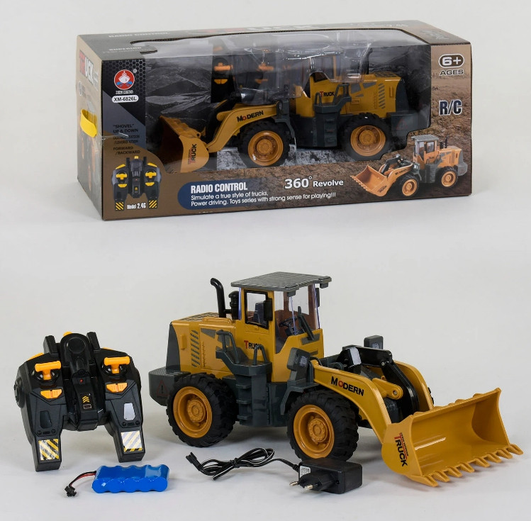 Трактор на пульті керування XM 6826 L