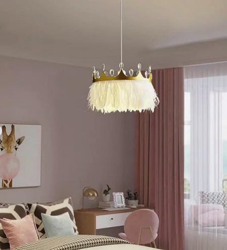 Ніжна модель, у вигляді корони з кришталевими камінчиками, та з об’ємним пір’ям, фото 1