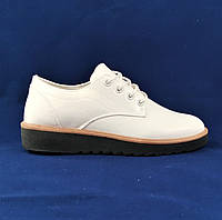 Женские Туфли Белые Лаковые Кроссовки Слипоны Мокасины (размеры: 40) - 37 Отличное качество