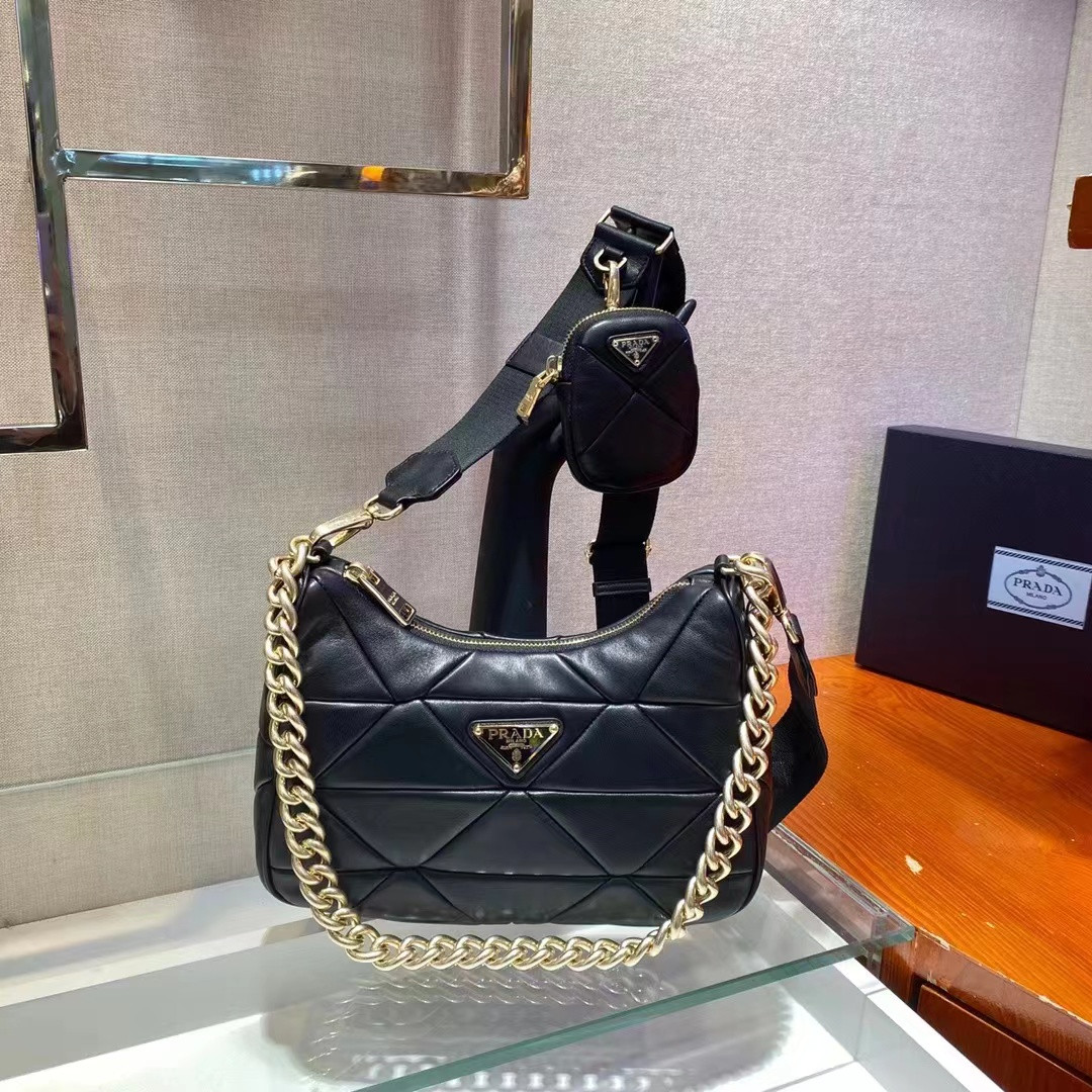 Сумка Prada шкіряна