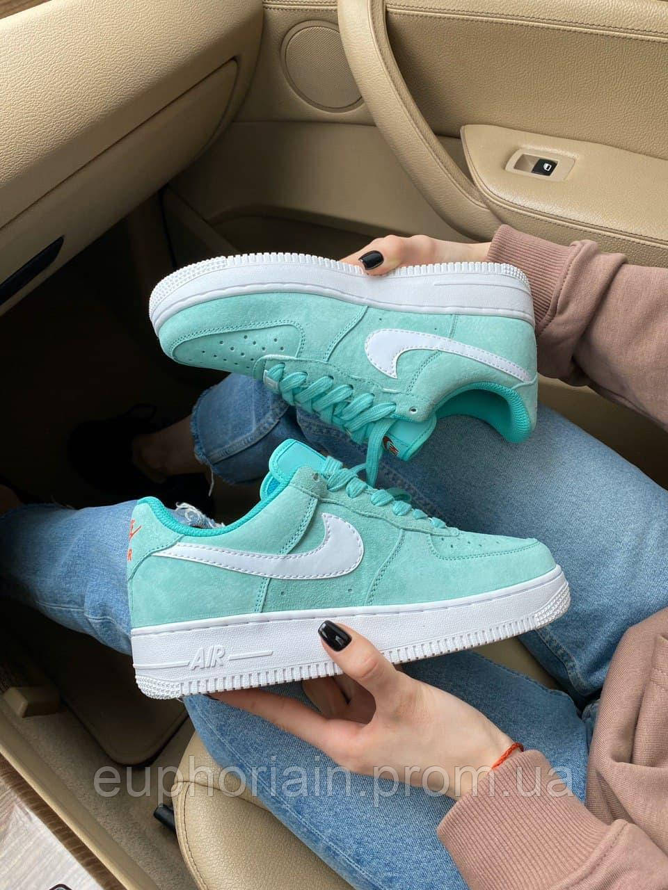 Nike air force 1 green and white sale