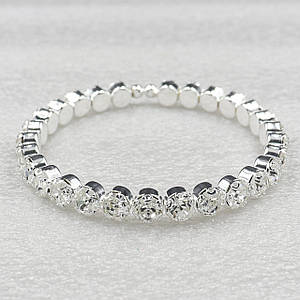 Браслет сріблястого кольору з кристалами ширина 8 мм 1 ряд каменів великий круглий камінь безрозмірний