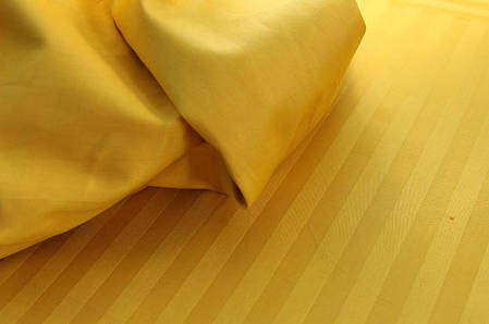 Постільна білизна страйп-сатин Жовтогарячий, сімейний комплект, фото 2