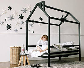 Ліжко дитяче дерев'яне з горизонтальним бортикомм