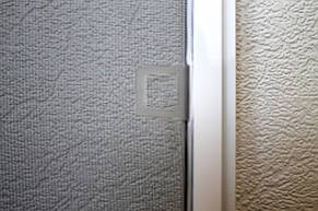 Ручка віконної москітної сітки