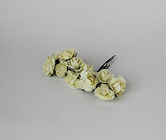 Паперові жовті флористичні троянди, пучок 12шт, діаметр 2см