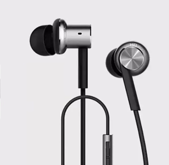 Наушники гарнитура Xiaomi Mi 7 In-Ear Headphones Quantie Hibrid HD