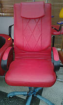 Педикюрні крісла і підставки