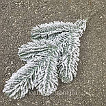 Гілка ялинки лита 5-ка зелена засніжена 32 см (від 10 шт), фото 3