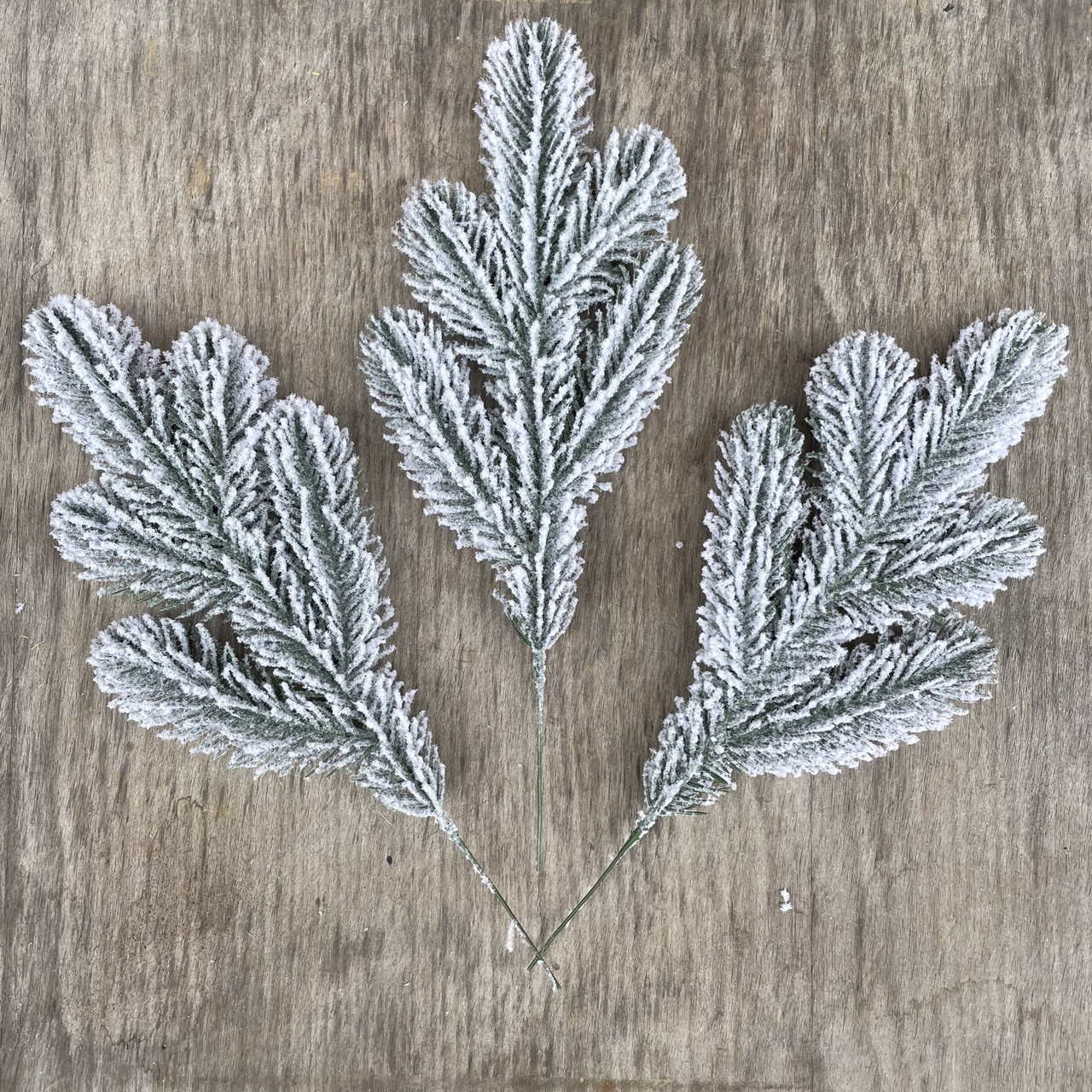 Гілка ялинки лита 5-ка зелена засніжена 32 см (від 10 шт), фото 1