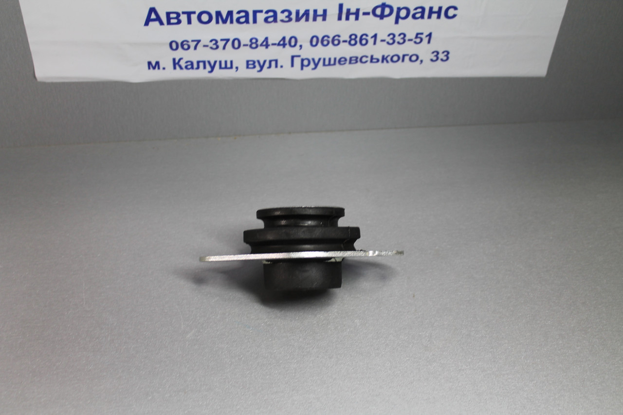Подушка коробки передач NISSAN KUBISTAR; RENAULT 19 I/ II , 21, CLIO II, KANGOO, MEGANE I, SCENIC I 1986-2005