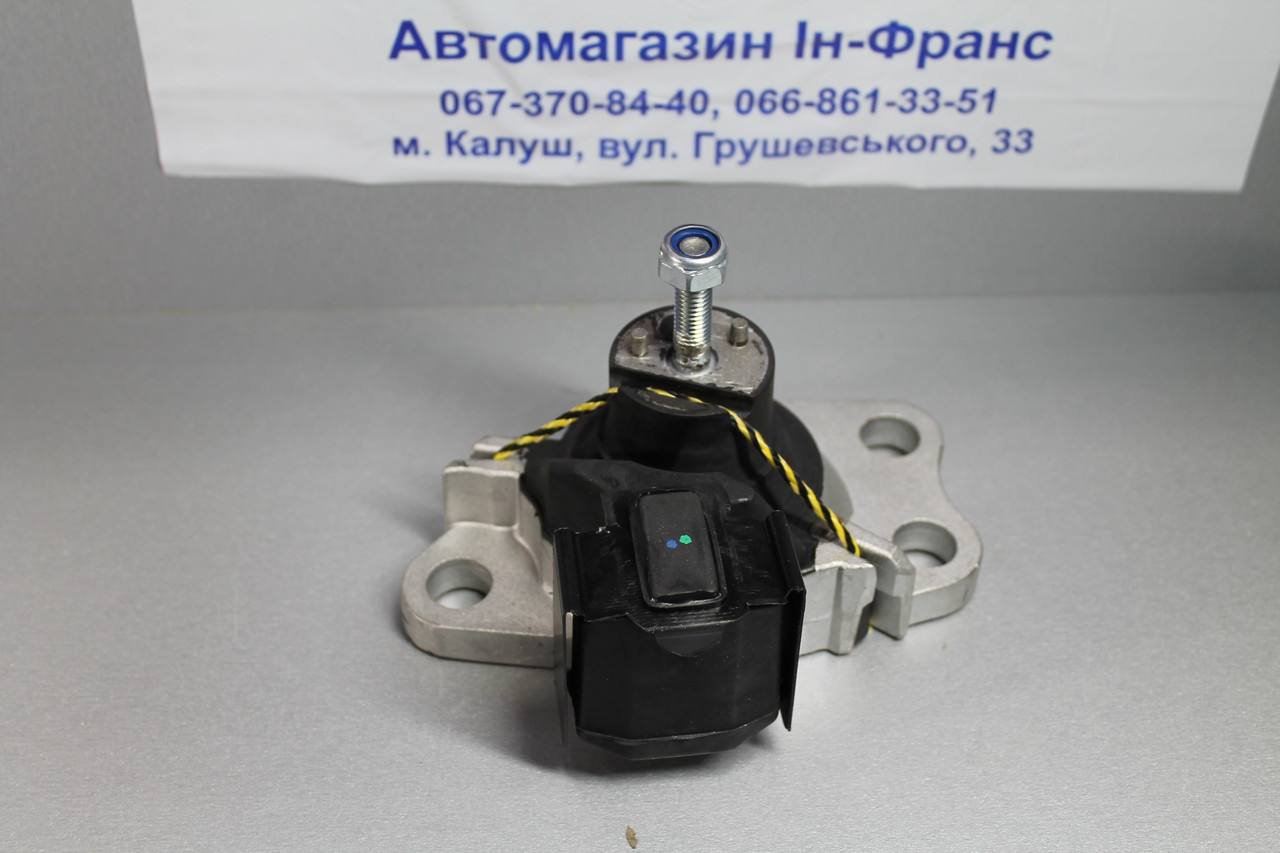 Подушка двигуна прав RENAULT CLIO II, KANGOO 1.5D/1.9D 1999-