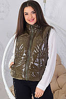 Жіноча демісезонна коротка блискуча стьобана жилетка-безрукавка великих розмірів (р.48-56). Арт-1321/37