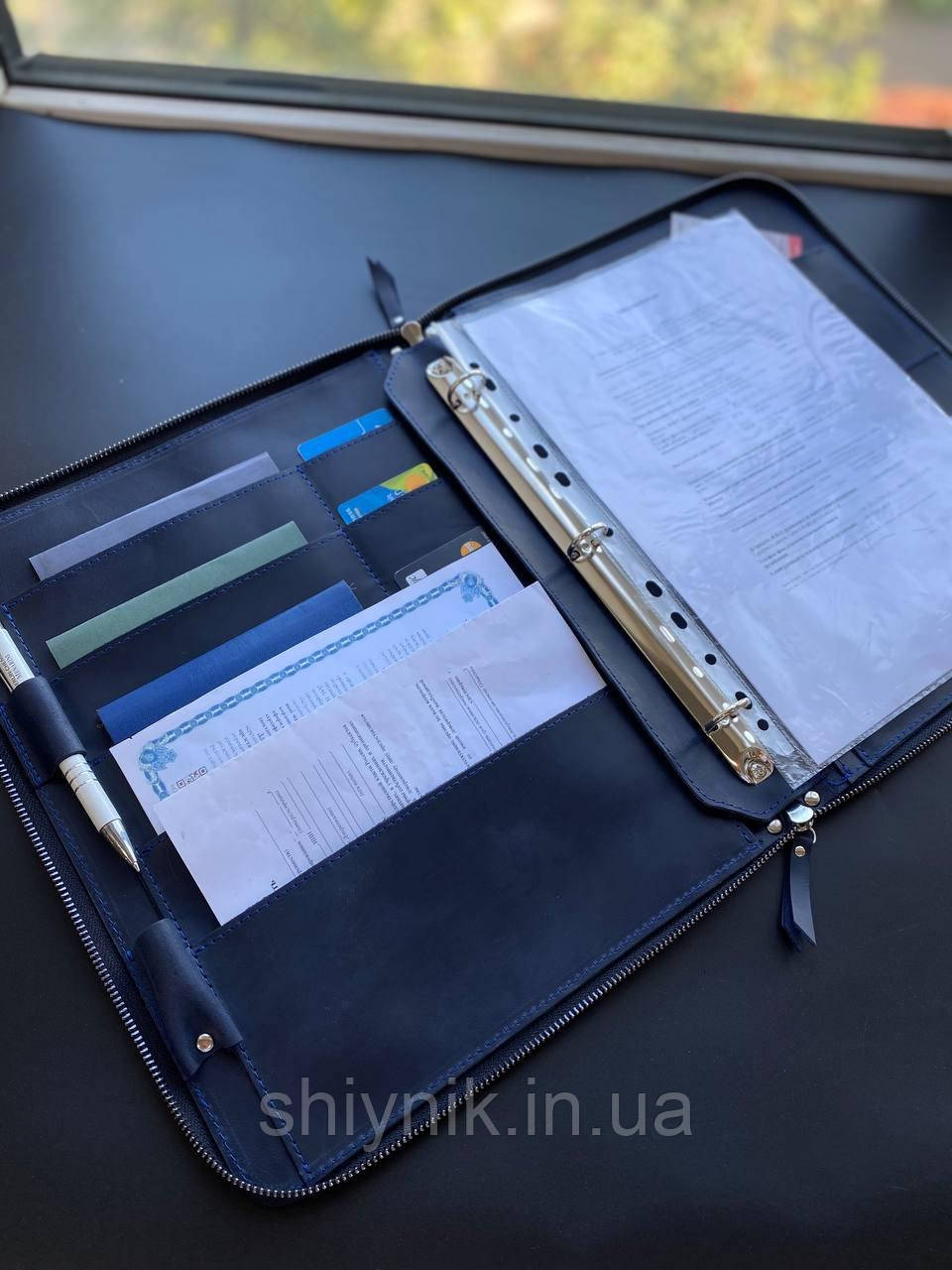 Шкіряна папка для сімейних документів FAMILY FOLDER синя