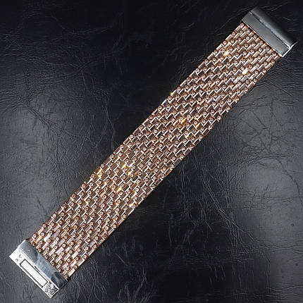 Женский широкий браслет застёжка-магнит серебристого цвета с бежевыми кристаллами ширина 3 см длина 20 см, фото 2