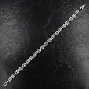 Браслет женский узкий мягкий серебристый с белыми кристаллами Swarovski  длинна 18 см ширина 6 мм 1 ряд камней