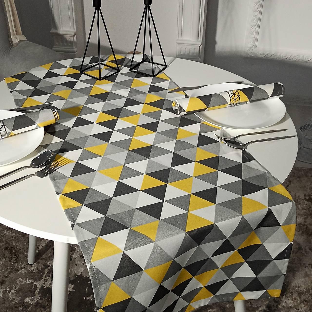 Доріжка на стіл Трикутник сірого кольору  розмір 50 х 140 см