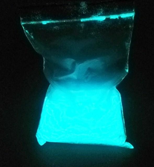 ГОЛУБОЙ базовый Люминофор, светящаяся порошок люминесцент ТМ Просто и Легко 10 г - фото 4 - id-p1663622942