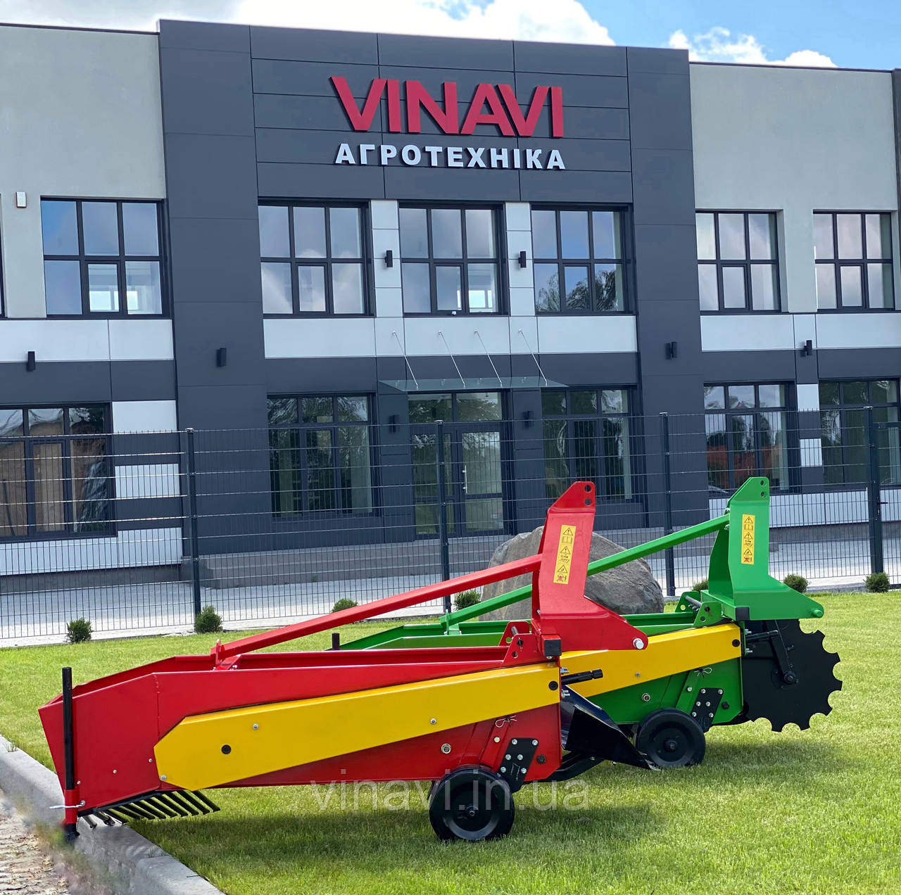 Картоплекопач однорядний транспортерний Bomet Польща для мінітрактора