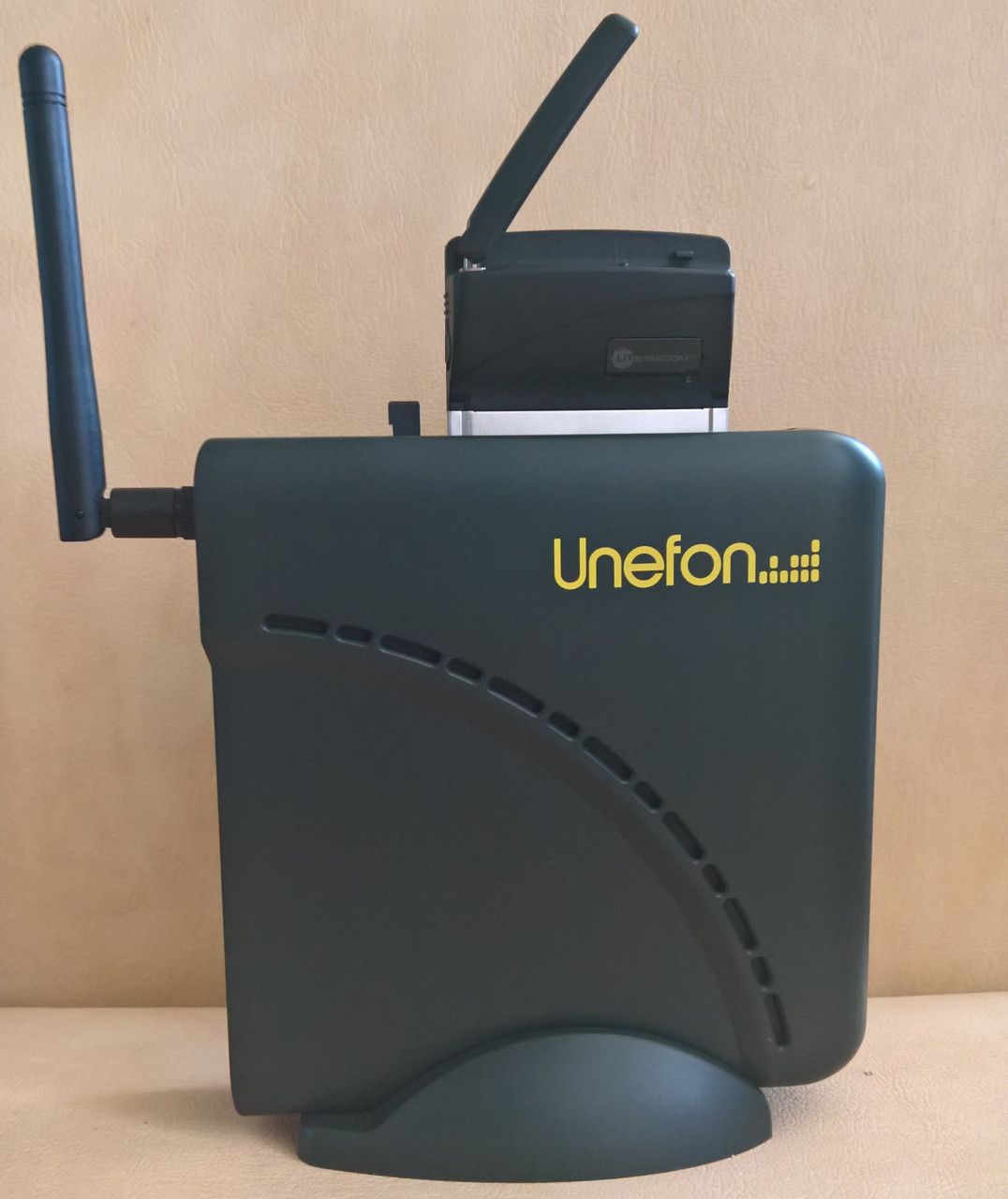 Маршрутизатор UNEFON MX-001 USB+PCMCAI (WiFi Router USB For 4G/3G.