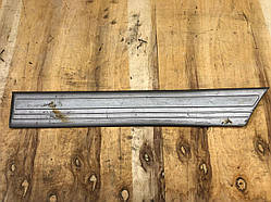 Молдинг дверей задньої правої Toyota Land Cruiser 100 1998-2007 7574260160
