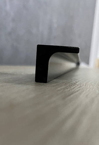 Купить Длинные ручки для шкафа распашного Bravo Long B 1200мм накладные ...