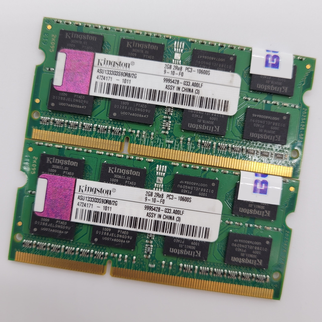Пара оперативної пам'яті для ноутбука Kingston DDR3 4Gb (2Gb+2Gb) 1333MHz 10600 CL9 2R8 (ASU1333D3S9DR8/2G) Б/У