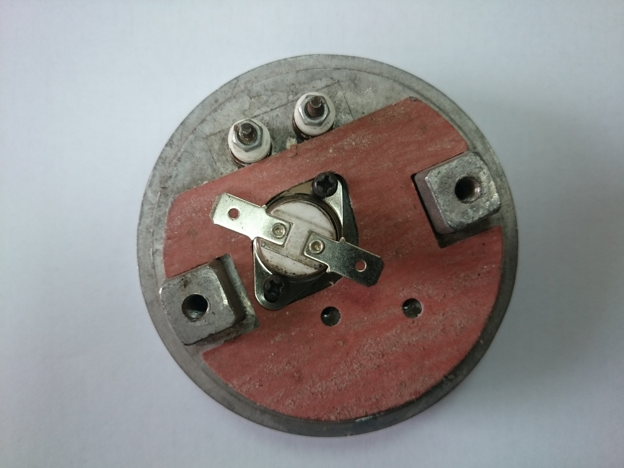 Нагрівальний елемент до вулканизатору