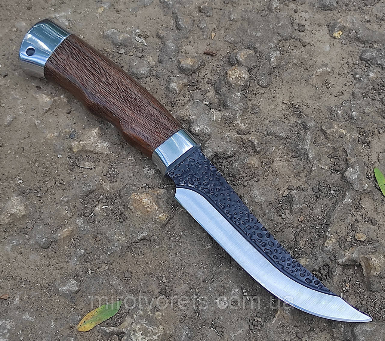 Ніж Boda. +paracord