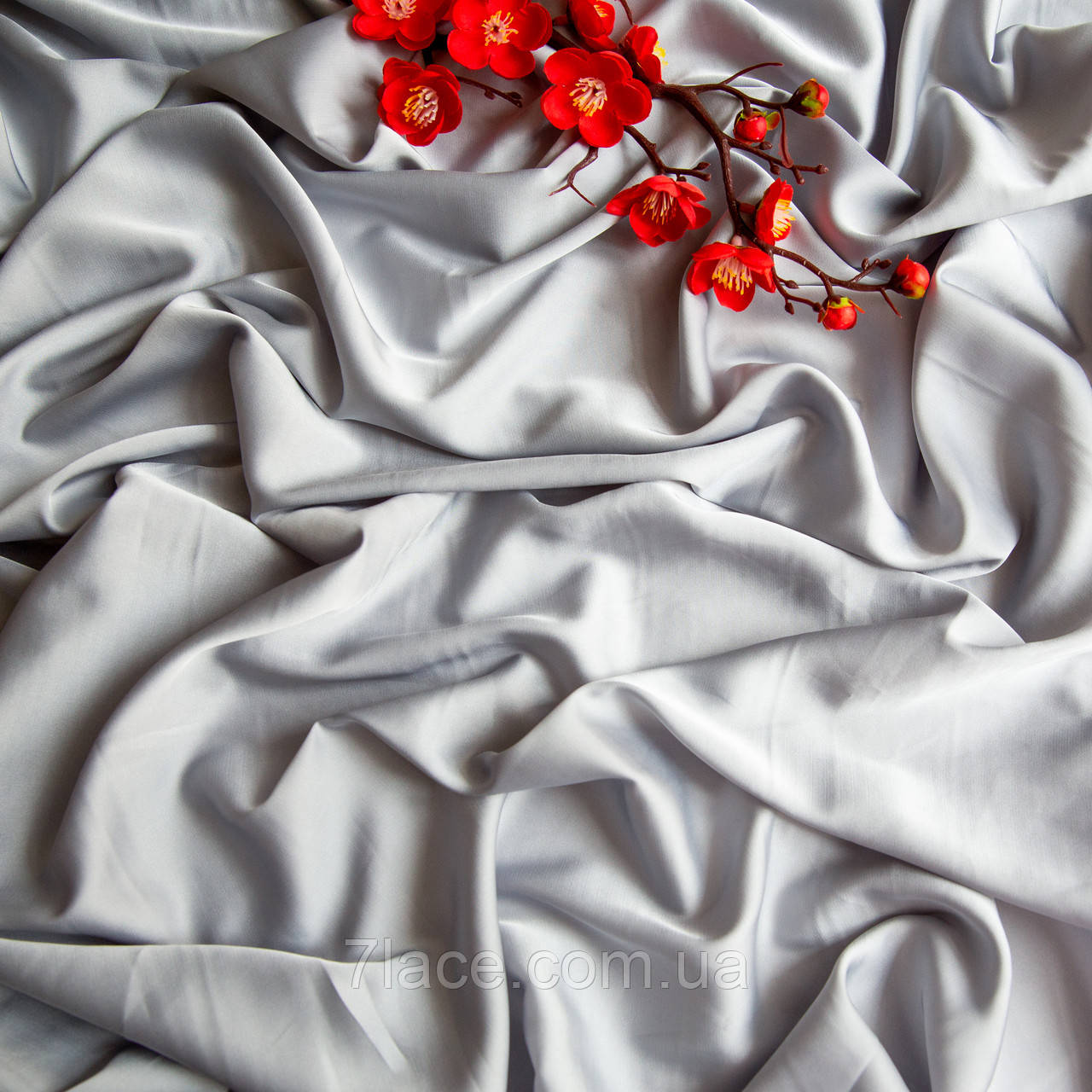 Тканина Шовк Армані / колір СВІТЛО-СІРИЙ / ціна вказана за 0,5 метра