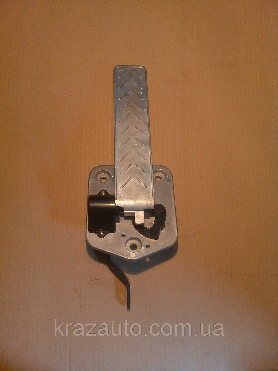 Педаль газа МАЗ с кронштейном 64221-1108005-10 (ID#266983826), цена ...