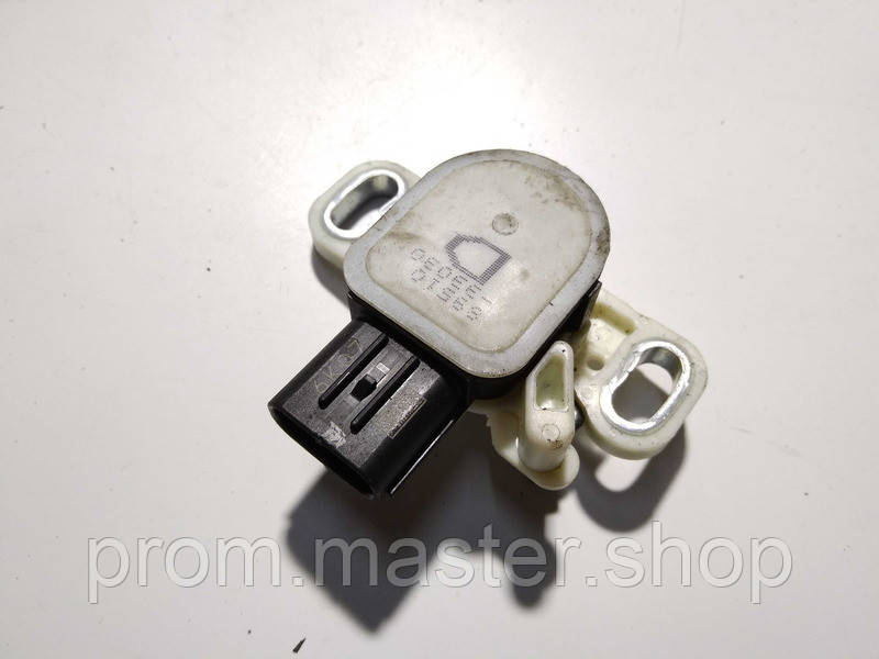 Купить Датчик положения педали тормоза 4 pin TOYOTA RAV4 hybrid 15-18 ...
