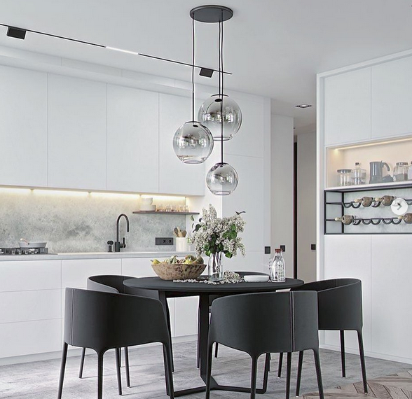 Серія підвісних світильників з глянцевим плафоном з хромованим напиленням в трьох діаметрах: 20/25/30 см, фото 1