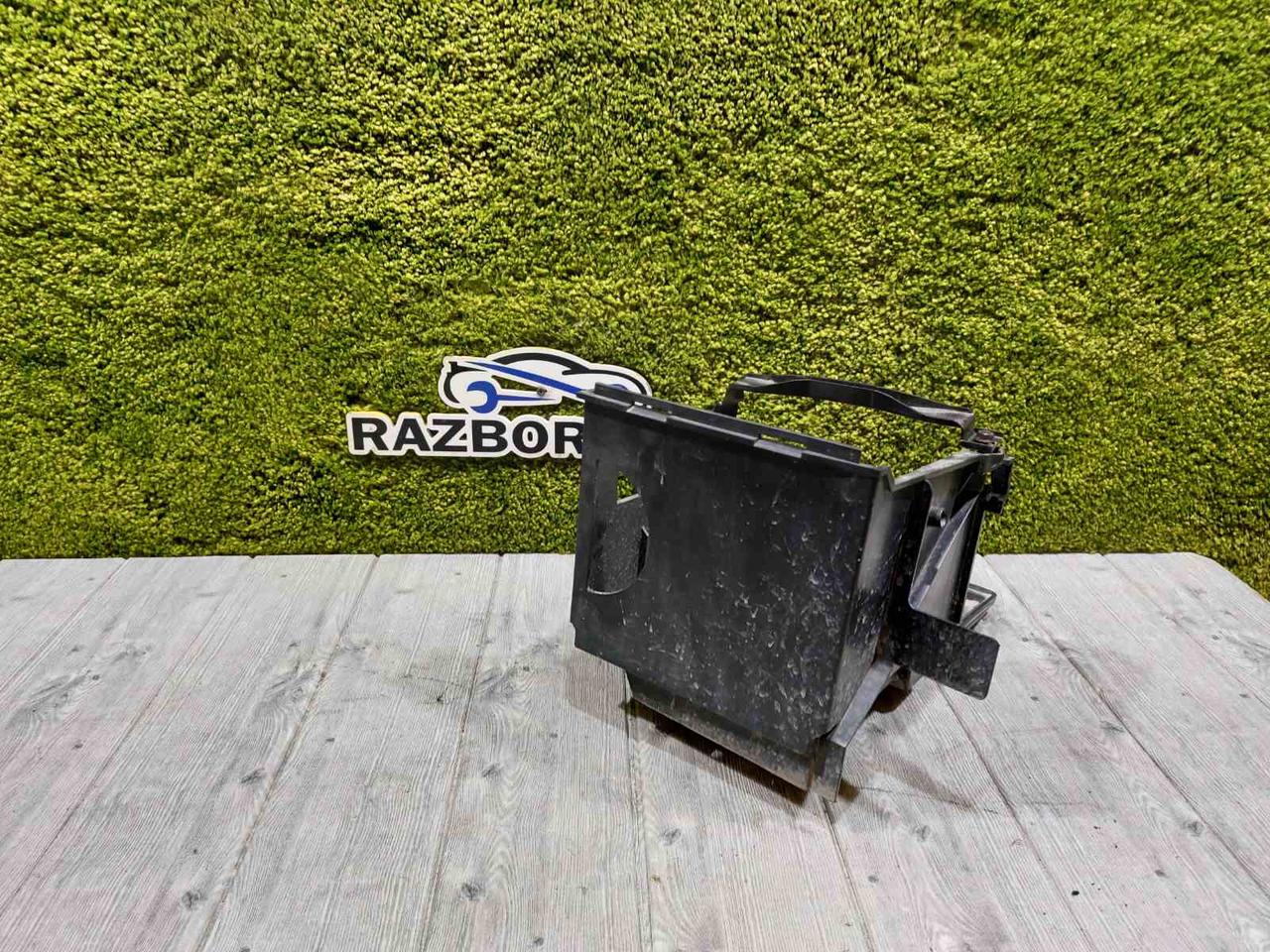 Подставка под аккумулятор Форд Фокус 2, 3M5110723, Підставка під ...