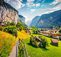 Фотообои Деревня в Швейцарии 2.5х2м