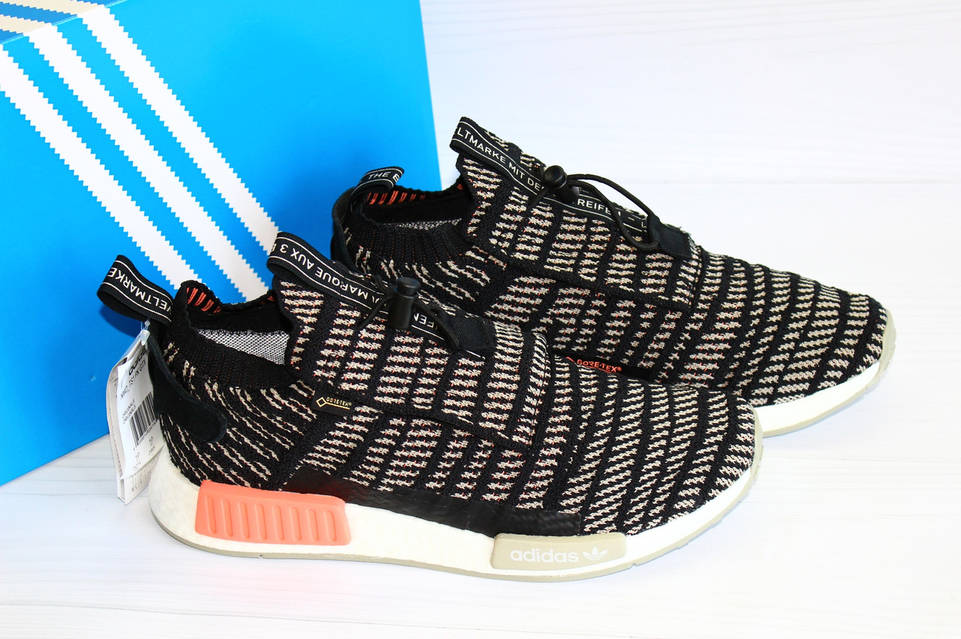 Adidas aux 2025
