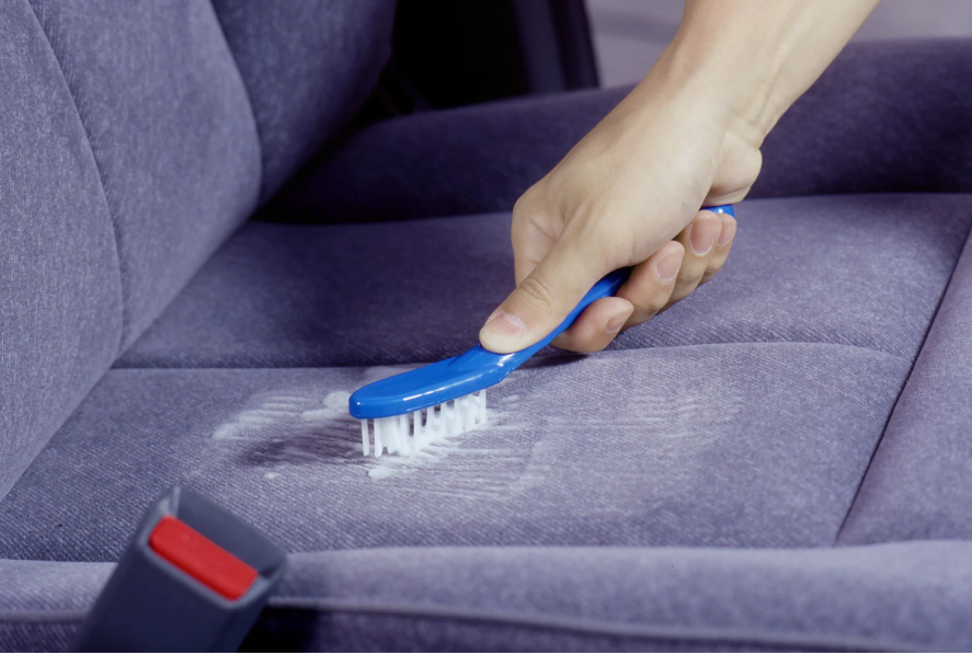 Безопасный очиститель тканевых сидений SOFT99 Fabric Seat & Mat Cleaner - фото 2 - id-p1665511916