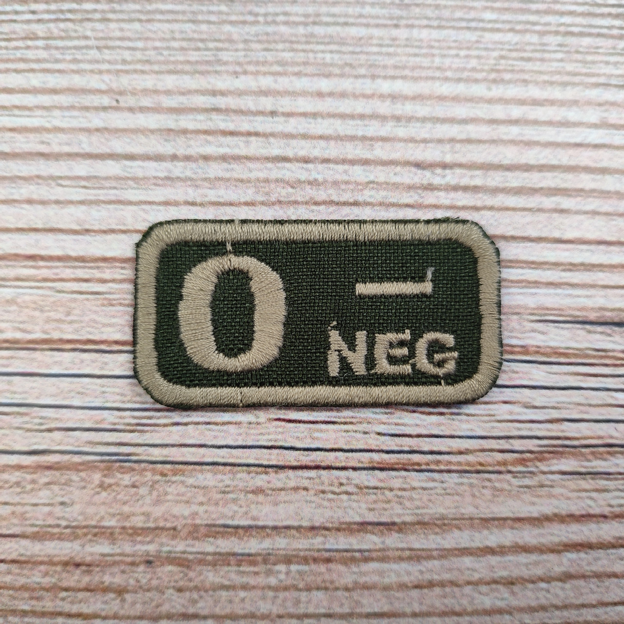 Wotan шеврон медичний групи крові НАТО O- 5х2,5 см