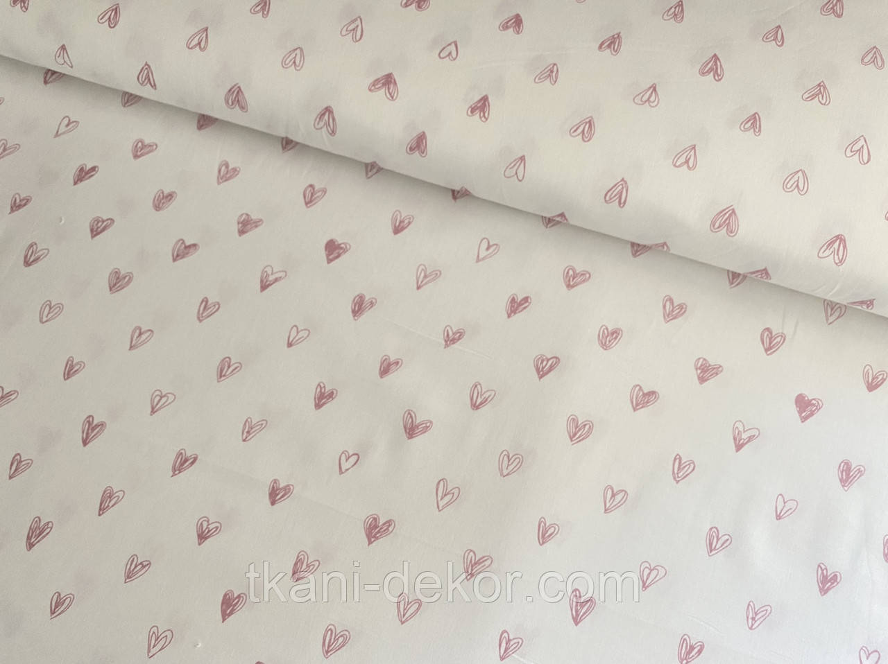 Сатин (хлопкова тканина) сердечки намальовані рожеві (0,90*160)