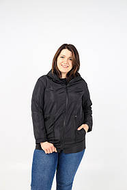 Вітровка жіноча легка з капюшоном чорного кольору