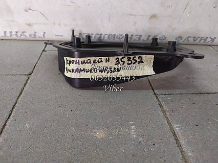 Кронштейн динаміка передньої лівої Nissan Almera Tino V10 000035353