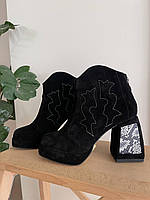 Женские ботинки ботильоны на каблуке черные натуральная замша Италия деми тренд осени