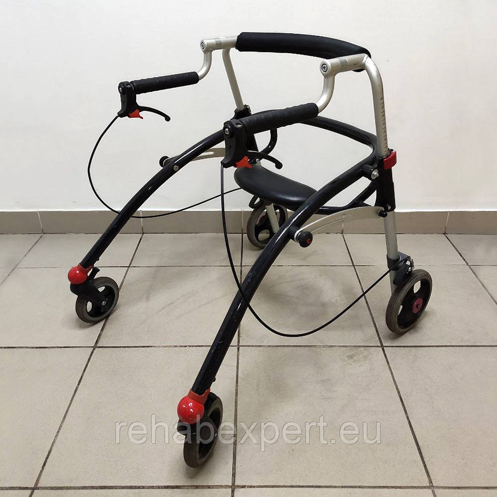 Б/У Задньо-стійкі ходунки для активних дітей з ДЦП R82 Crocodile Gait Trainer size 2 + Seat + Brakes