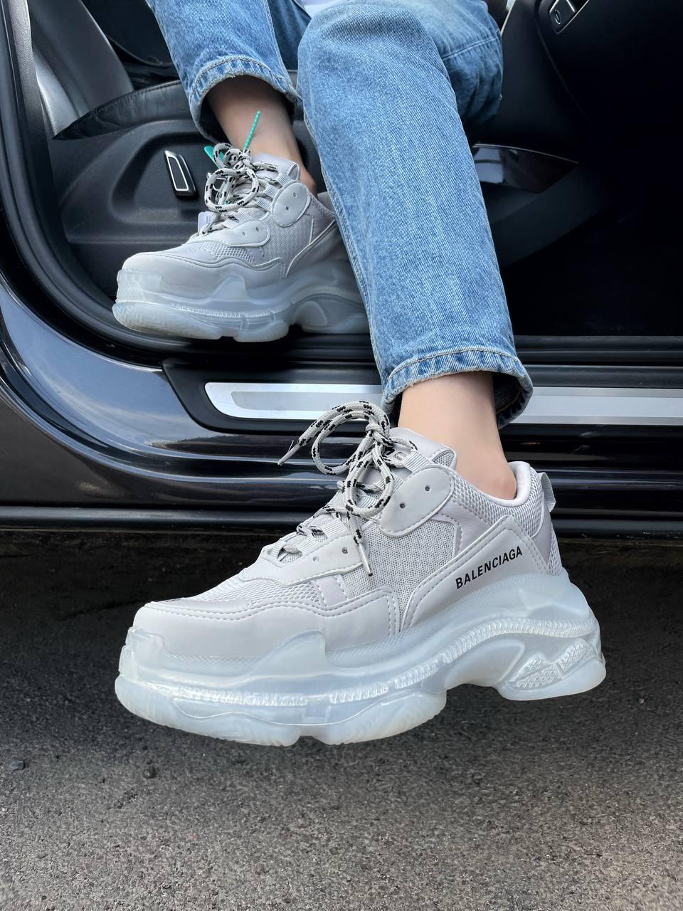 Balenciaga triple s grey sales