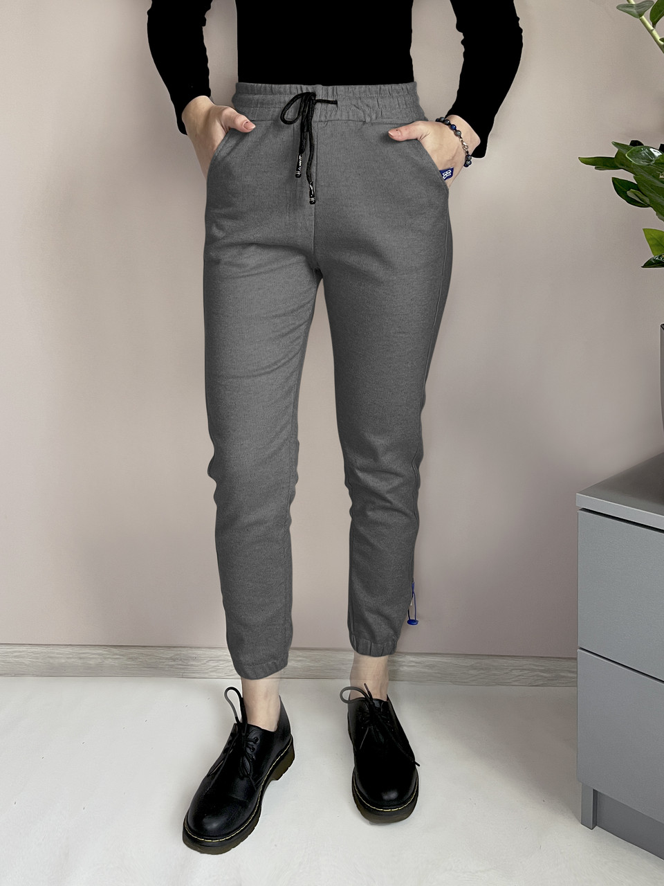 Штани жіночі зимові з начосом зі щільного трикотажу Світло-сірий XL