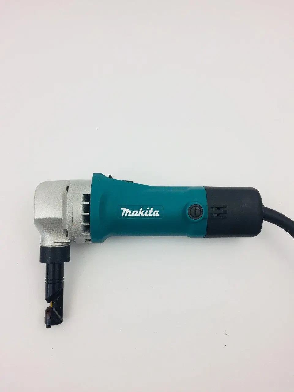 Ножиці по металу висічні Makita JN1601(без коробки)!