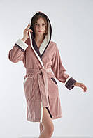 Женский теплый короткий домашний халат, халатик натуральный с капюшоном, цвет пудра, размер S, Nusa