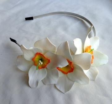 Обруч для волосся з квітами ручної роботи "Нарциси білі"