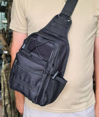 Сумка-рюкзак нагрудна на одне плече тактичне для військових на 3,5 літра чорна з водонепроникної тканини